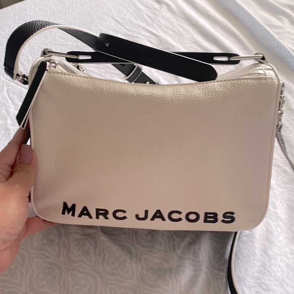 Marc Jacobs Soft Box 23 - Almost New - Picture 2 of 4
